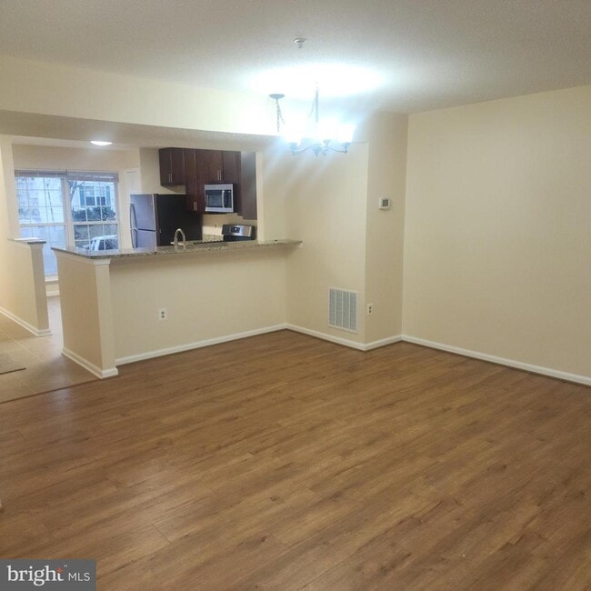 Foto del edificio - 7438 Catterick Ct