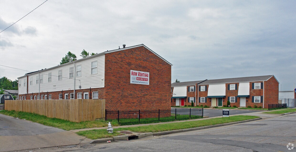 Foto del edificio - Graham Court Townhomes