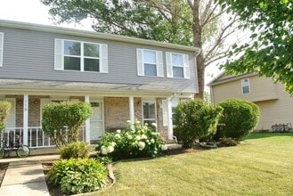 Building Photo - 118 Colonial Pkwy