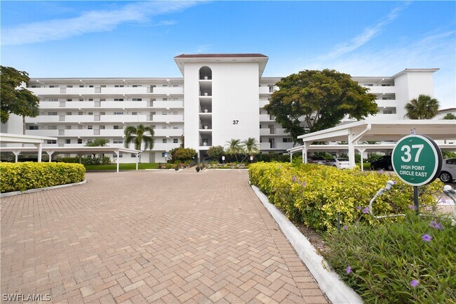 Foto del edificio - 37 High Point Cir E