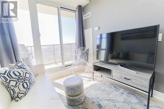 Photo du bâtiment - 9618 Yonge St