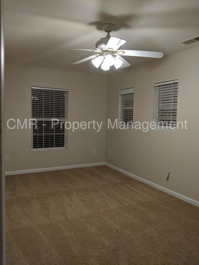 Foto del edificio - 13500 Glasgow Green Ln