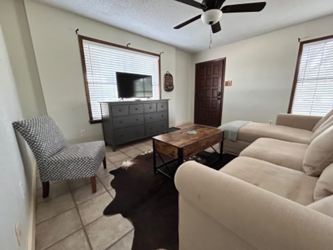 Photo - 187 Oak Park Rd House