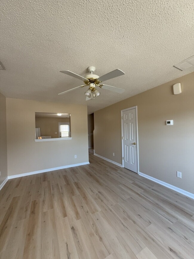 Foto del edificio - 505 Timberlake Trail