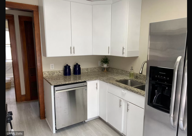 Foto del edificio - 824 22nd Ave NE