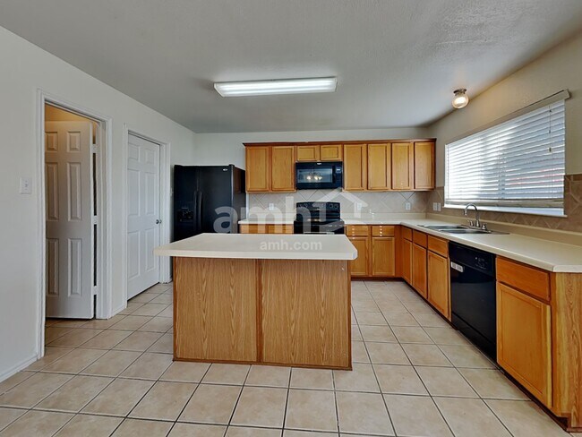 Foto del edificio - 2101 Hanakoa Falls Dr