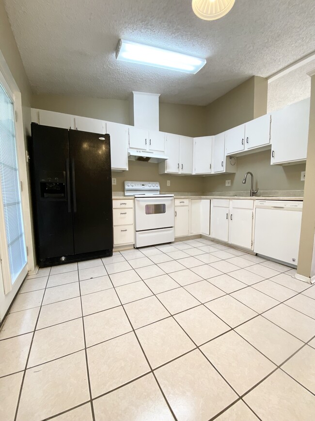 Foto del edificio - 105 Calypso Ln