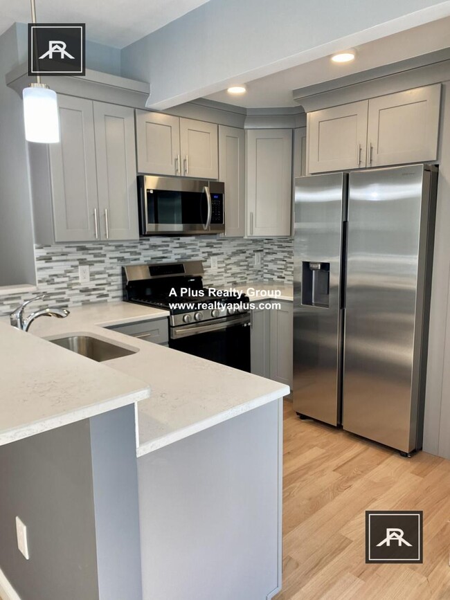Building Photo - 2 bedroom in Boston MA 02130