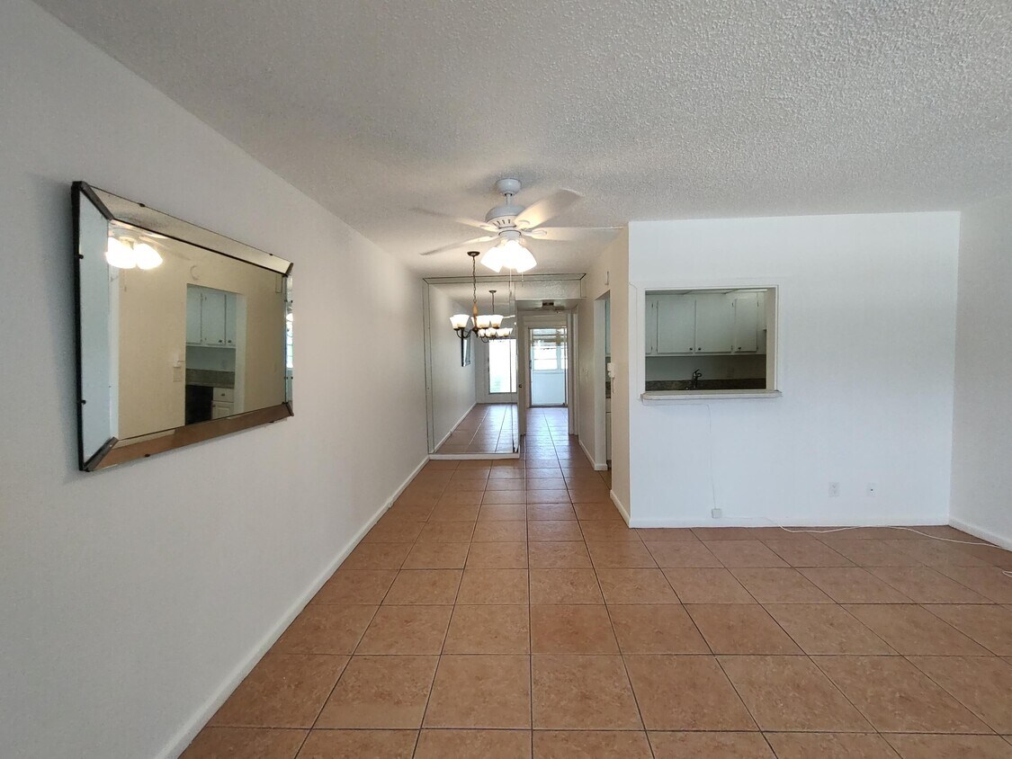 126 Westbury E Unit 126, Deerfield Beach, FL 33442 Condo for Rent in