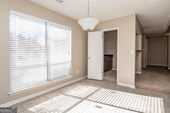 Foto del edificio - 531 Woodknoll Ct