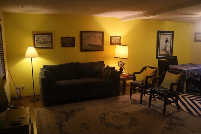 Foto del edificio - 9A Cedarwood Ln