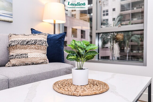Foto del edificio - 225 S Grand Ave