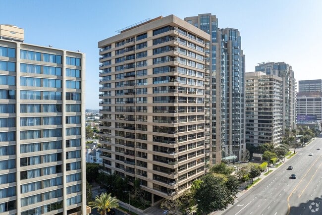 Building Photo - 10750 Wilshire Blvd