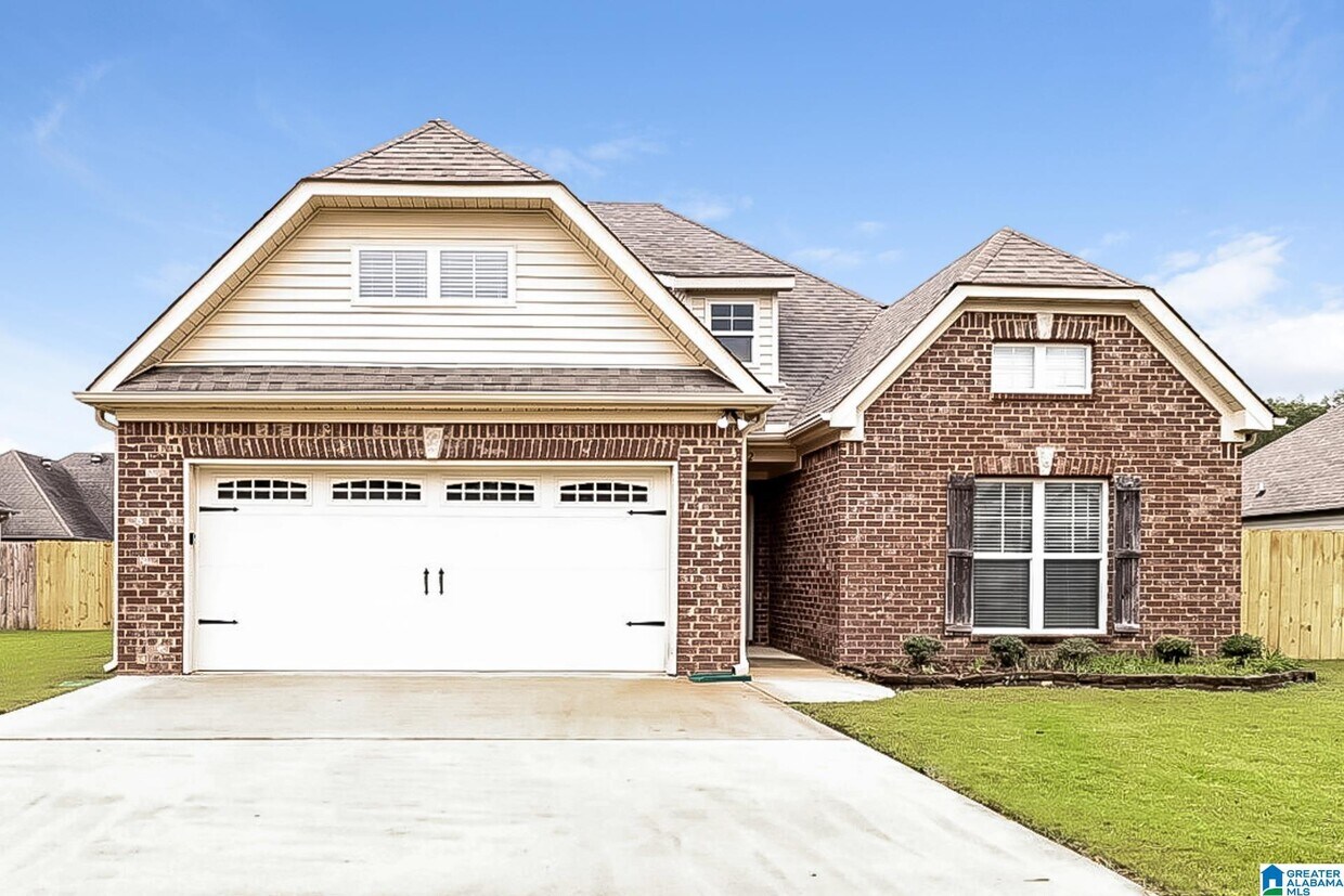 Foto principal - 212 Falling Waters Way