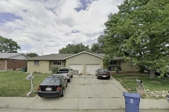 Building Photo - 4585 Hoyt St Building Photo - 4585 Hoyt St