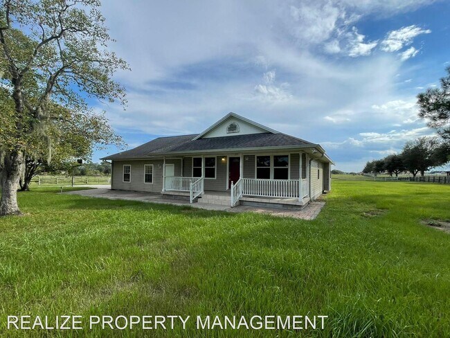 Foto del edificio - 3 br, 2 bath House - 9134 Pine Island Rd.