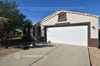 Building Photo - 2602 E Helena Dr