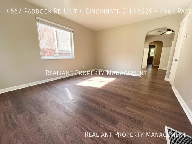 Foto del edificio - 4567 Paddock Road, 4567 Paddock Rd Unit 4