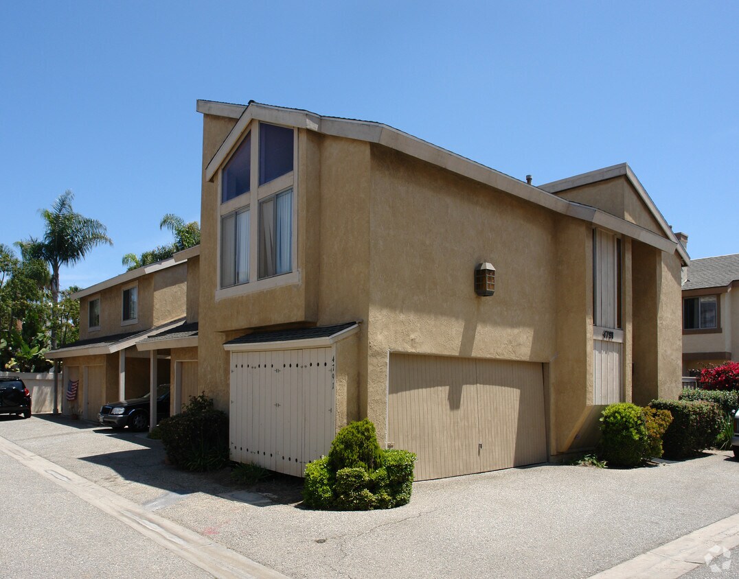 Primary Photo - 4791 James Cir