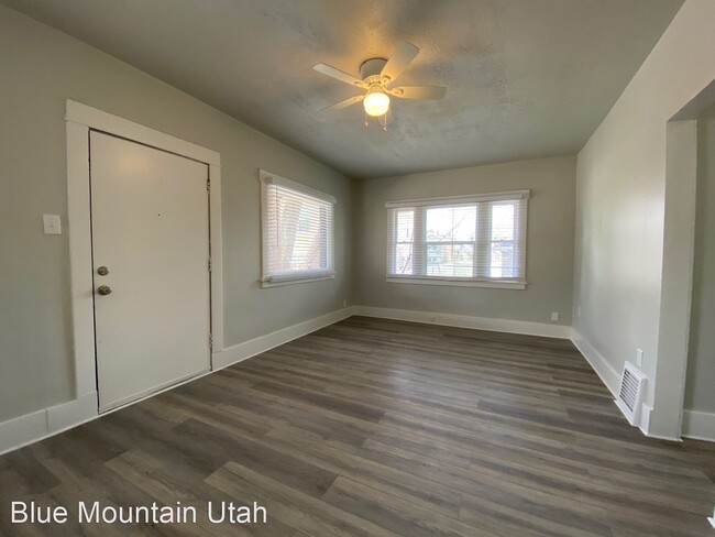 Building Photo - 3 br, 1 bath House - 764 E 24th St