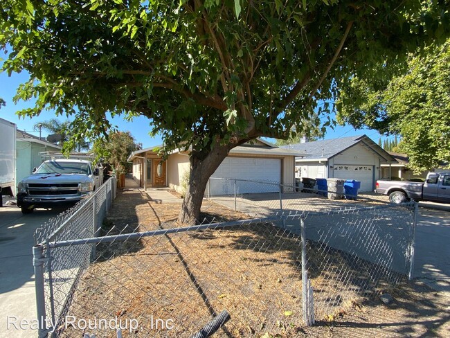 Building Photo - 3 br, 2 bath House - 1420 Bell Ave