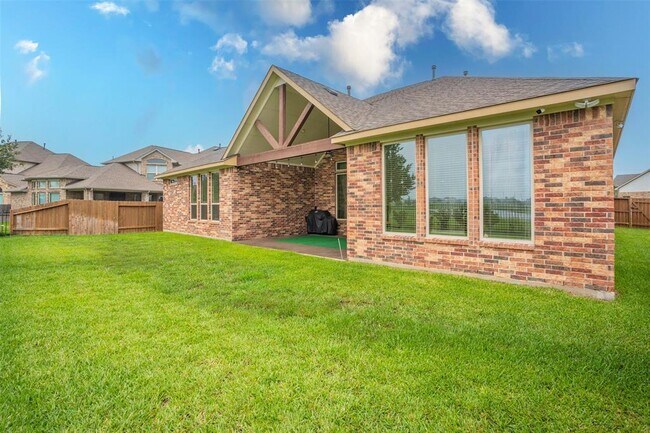Building Photo - 20507 Stillhaven Rd
