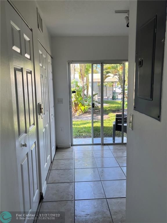 680 NW 79th Terrace Unit 104, Pembroke Pines, FL 33024 Condo for Rent