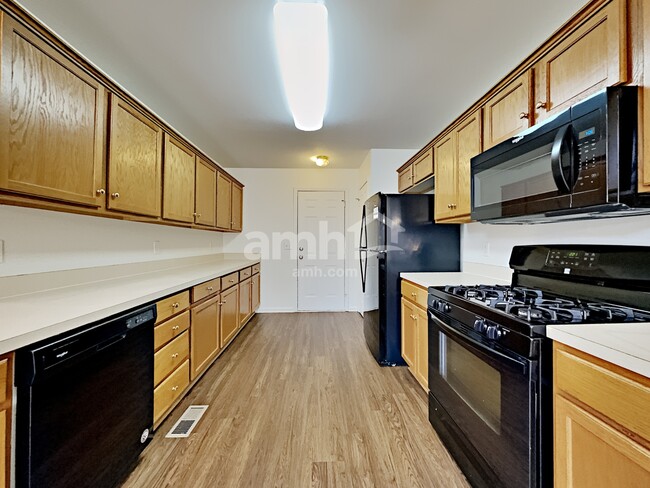 Foto del edificio - 2116 Forge Ridge Cir