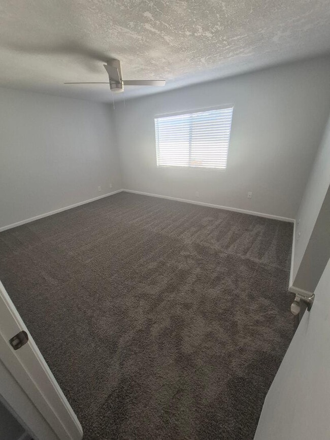 Building Photo - 1010 Leisure World