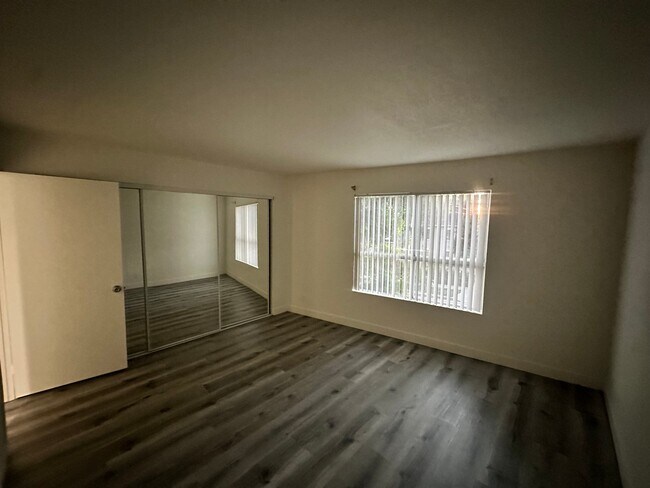 Foto del edificio - 15009 Moorpark St