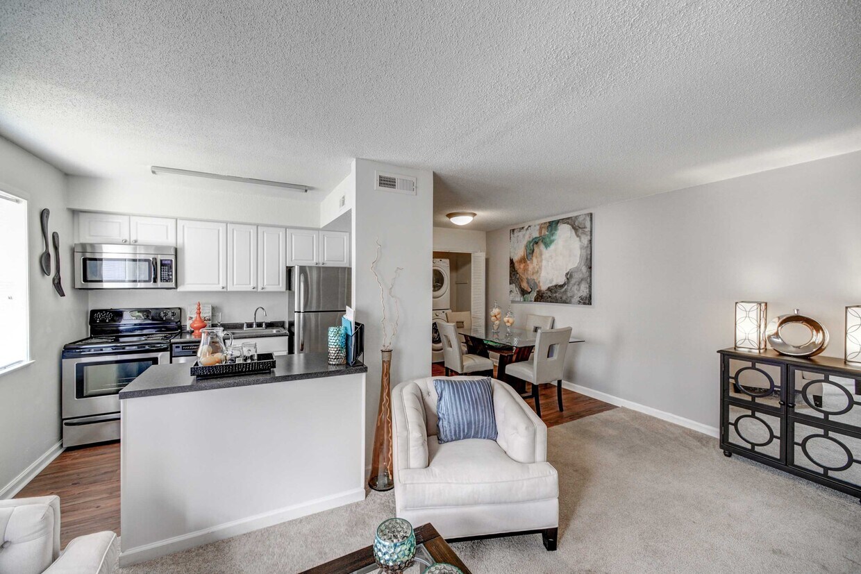 Royal Park Students Save up to 10! Apartments Carrboro, NC