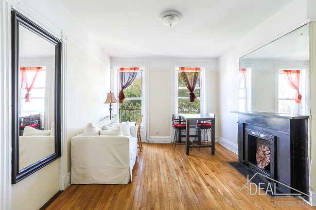 Building Photo - 356 -358 7th Avenue #BuildingR
