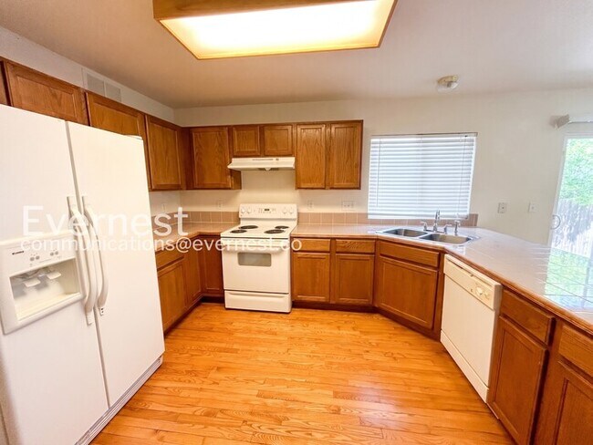 Building Photo - 7324 Edgebrook Dr