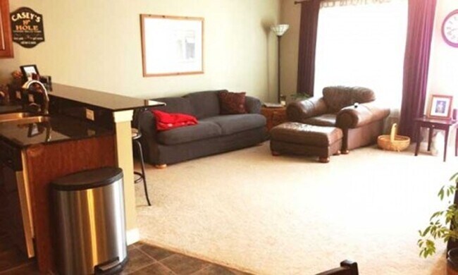 Foto del edificio - Luxury Townhome