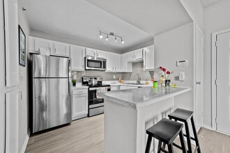 Spring Parc Apartment Homes Kitchen - Spring Parc