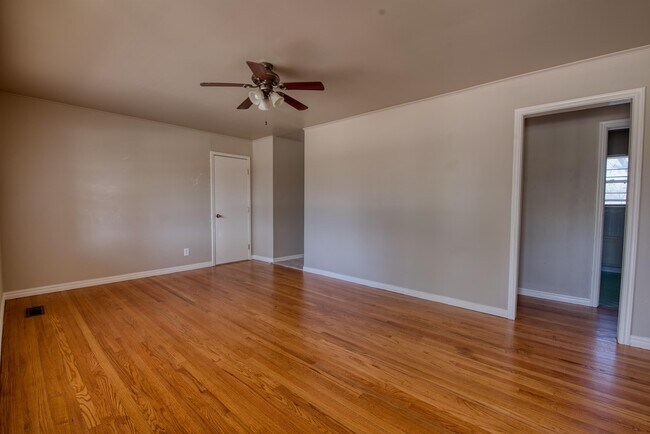 Foto del edificio - 3809 NW 51st St