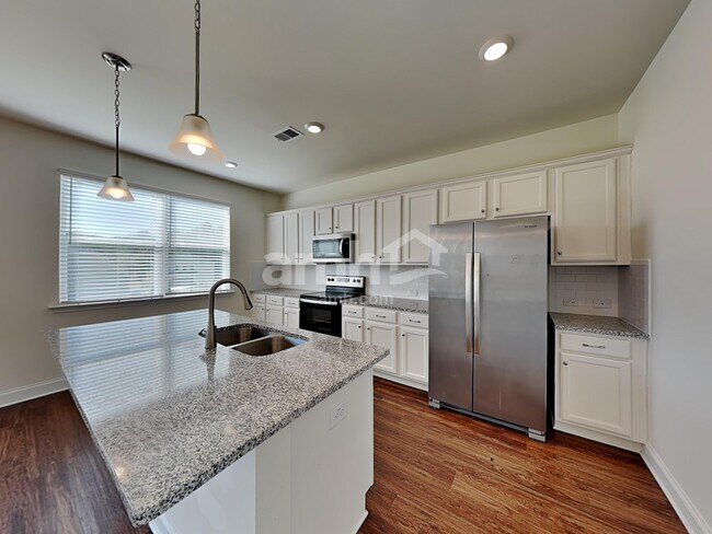 Foto del edificio - 2854 Chapel Hill Rd