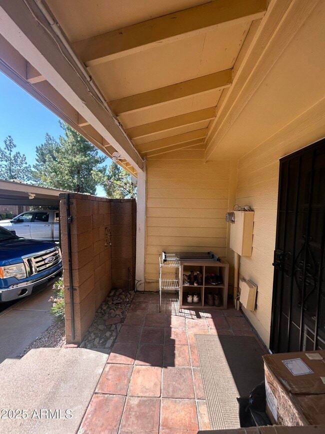 Building Photo - 9830 S 48th Way