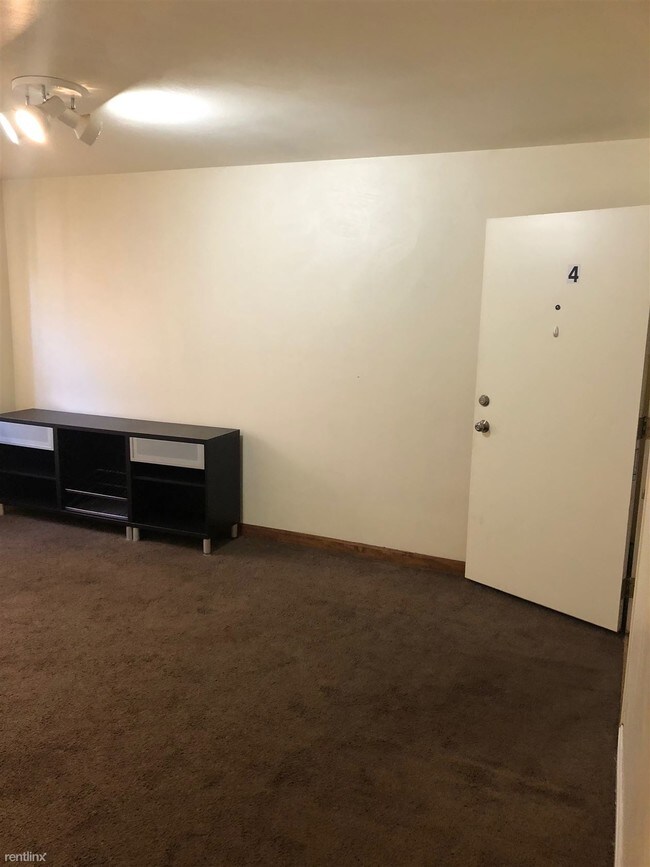 Building Photo - 1 br, 1 bath Apartment - 225 Stratford Ave