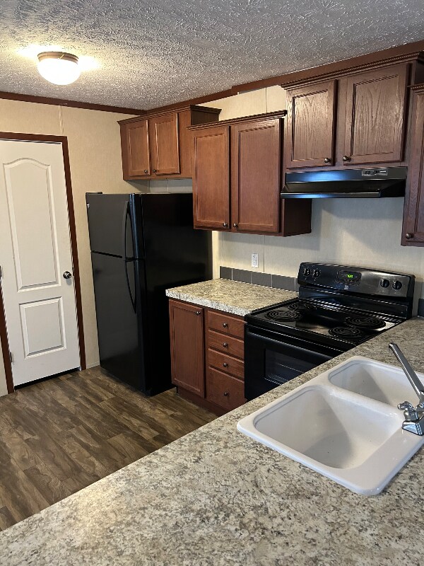 Foto del edificio - 9859 Shepherd Rd