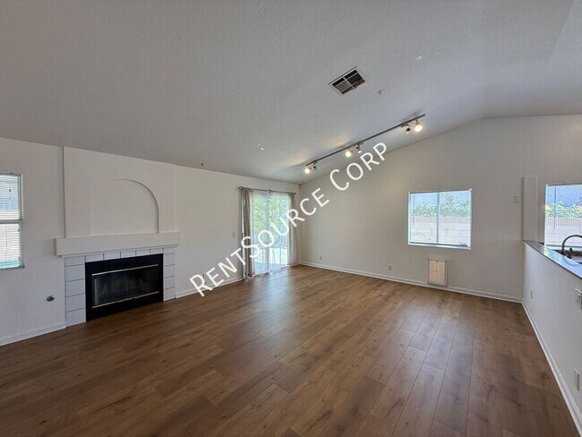 Foto del edificio - 40333 Argyle Ln