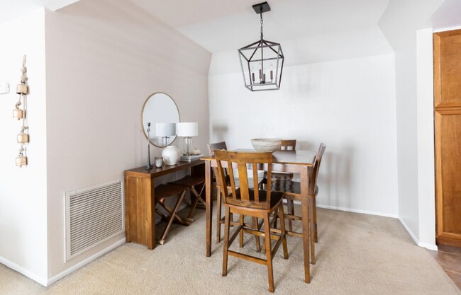 Foto del edificio - 700 E Mesquite Cir