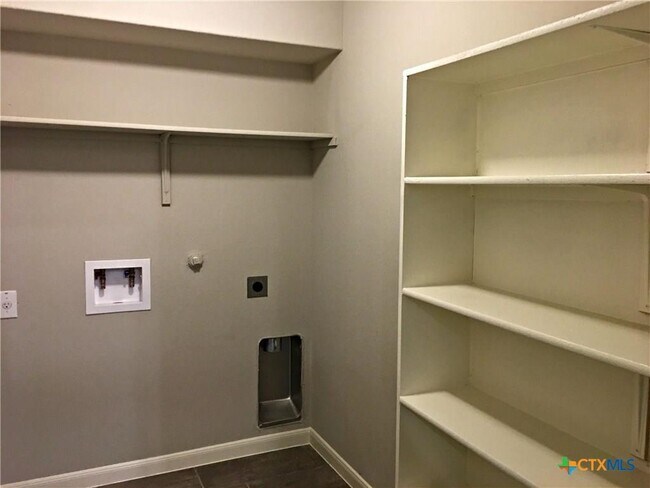 Foto del edificio - 914 Pumpkin Rdg