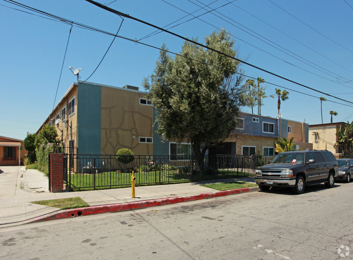 Building Photo - The Javalin Apartments