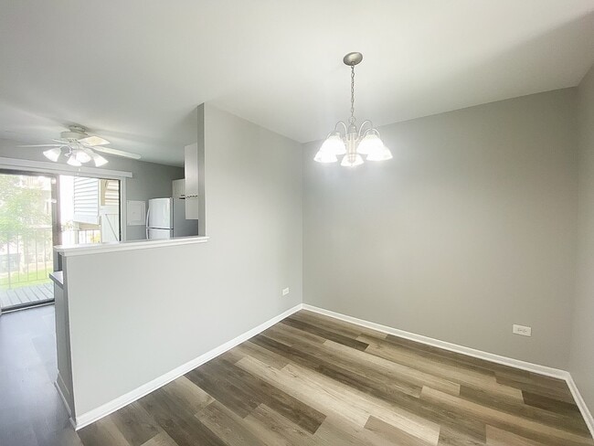 Building Photo - 182 S Waters Edge Dr