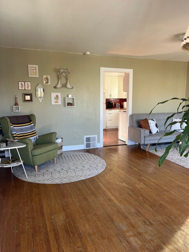 Entrance - 1435 S 200 E