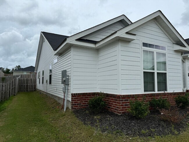 Building Photo - 1107 Thurloe Dr