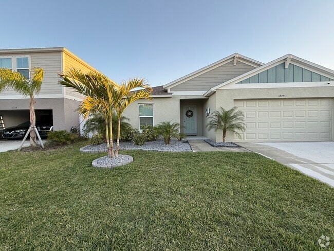 Open Concept Home - 12755 Tannencrest Dr