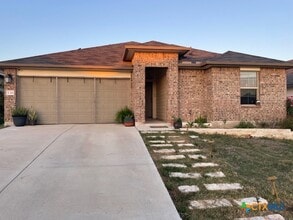Building Photo - 136 Ragnar Dr