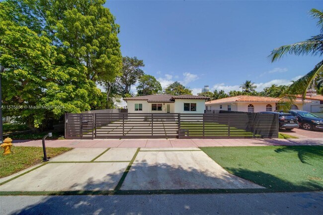 Building Photo - 4541 Post Ave